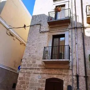 Casa Nicolaus , Bari Italia
